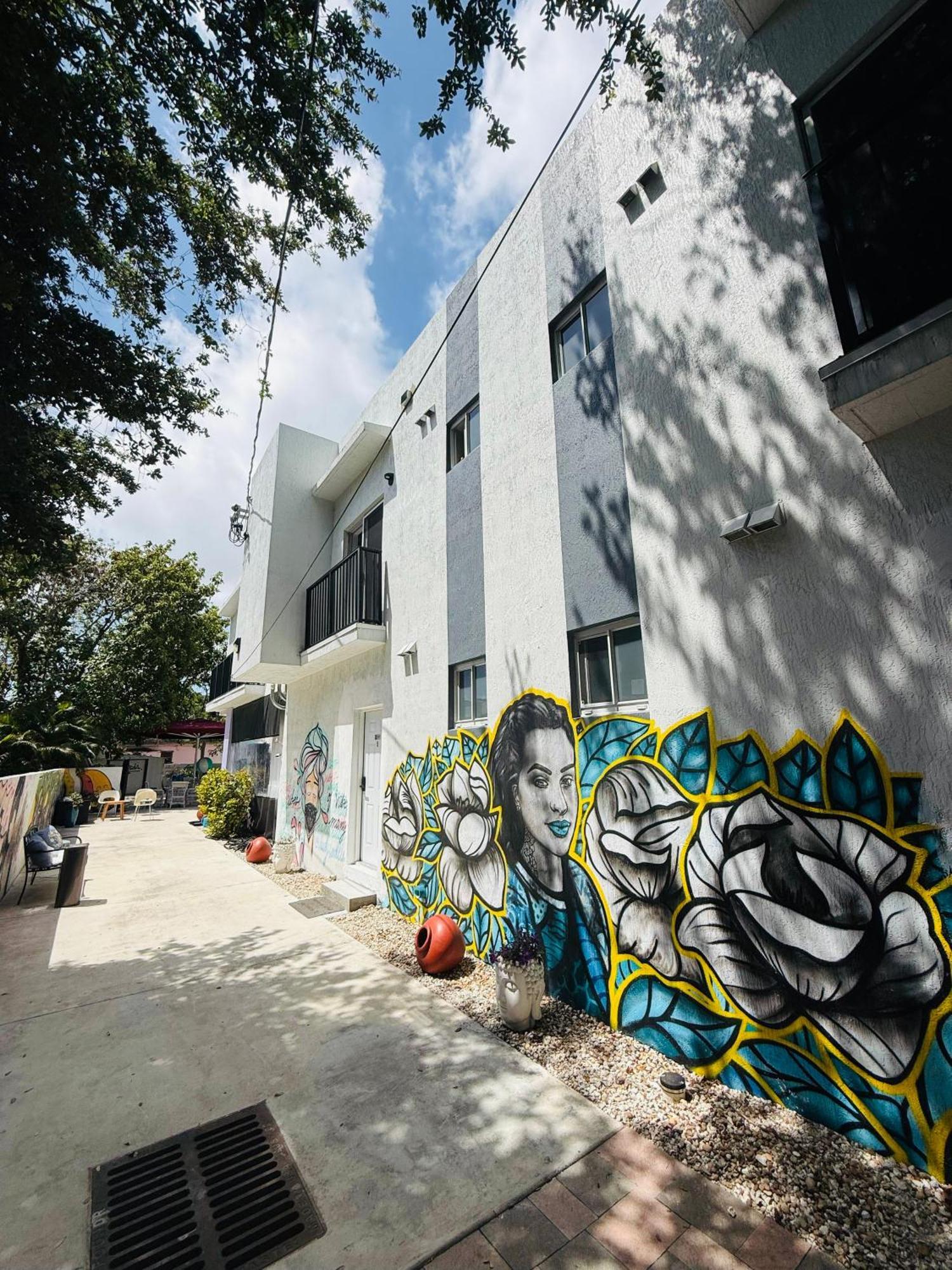 מיאמי Atrium Hostel Design District מראה חיצוני תמונה